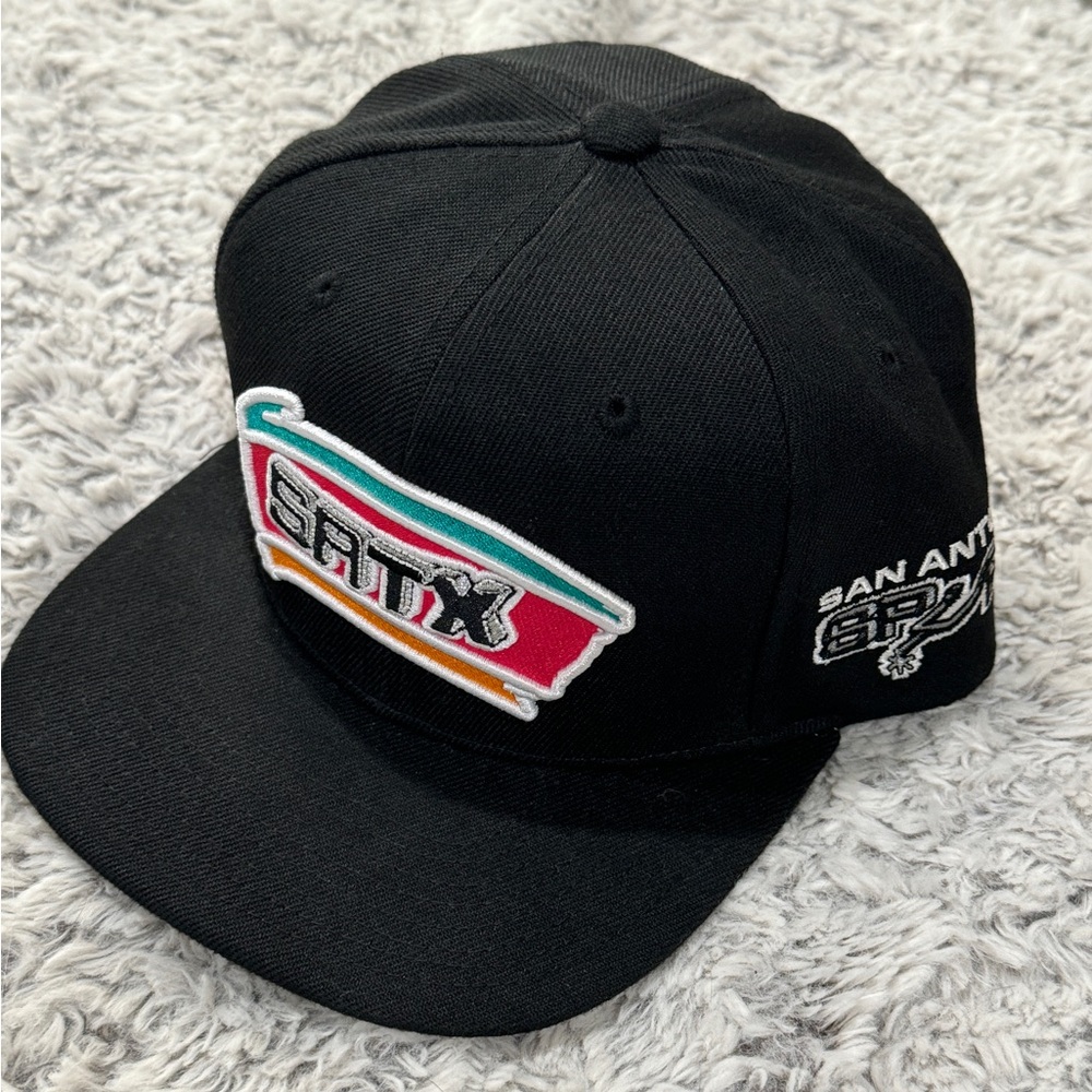 San Antonio Spurs Mitchell and Ness Texas SnapBack hat